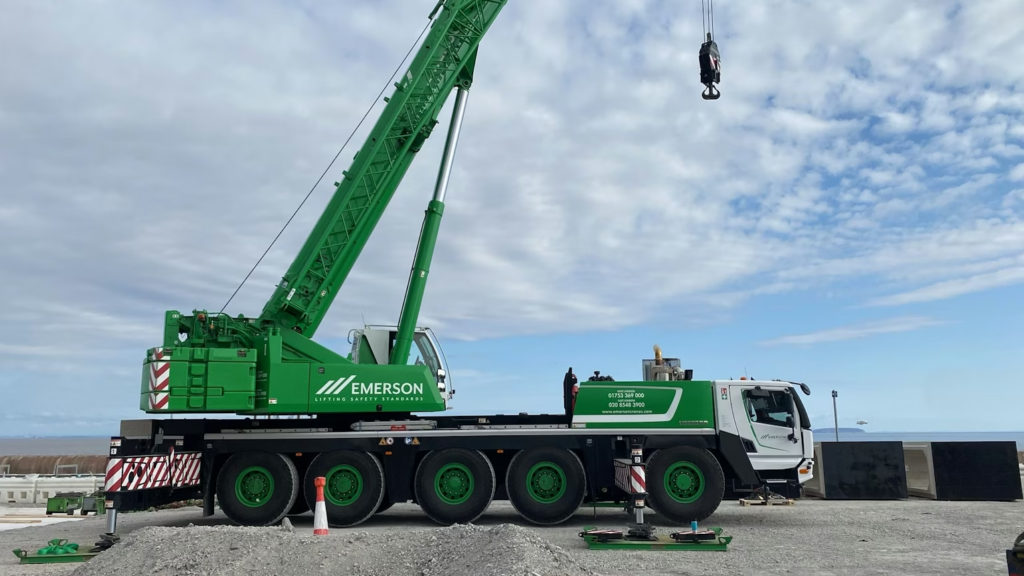 Emerson Crane in action